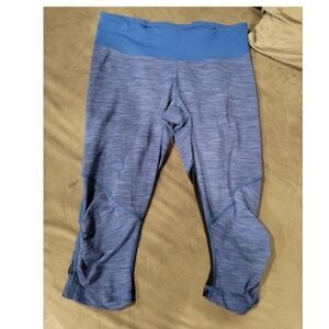 Lululemon Blue Striped Cropped Capri Leggings SZ 10